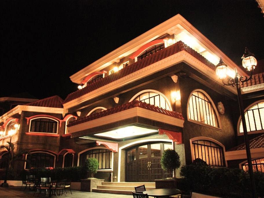 Iriga Plaza Hotel Dış mekan fotoğraf